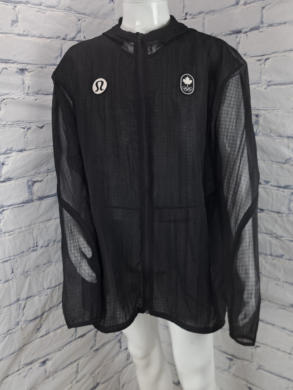 NWT lululemon Men's Translucent Hooded Jacket Team Canada Olympics size 4XL